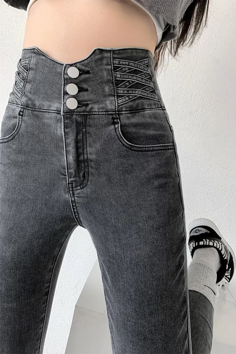 Buttoned Vintage Skinny Jeans