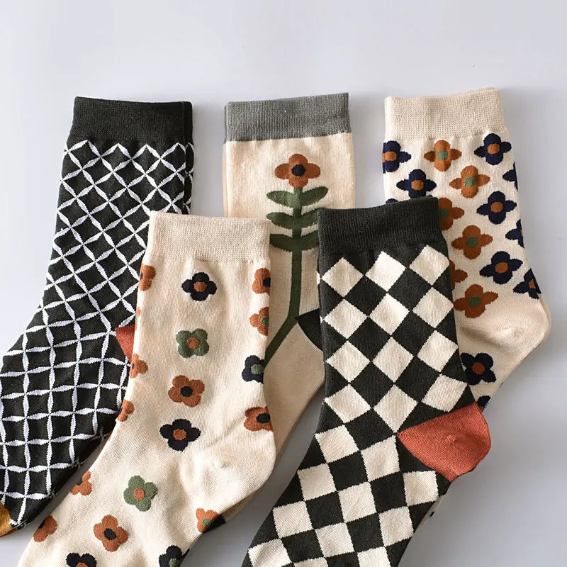 Embroidered Floral Crew Socks