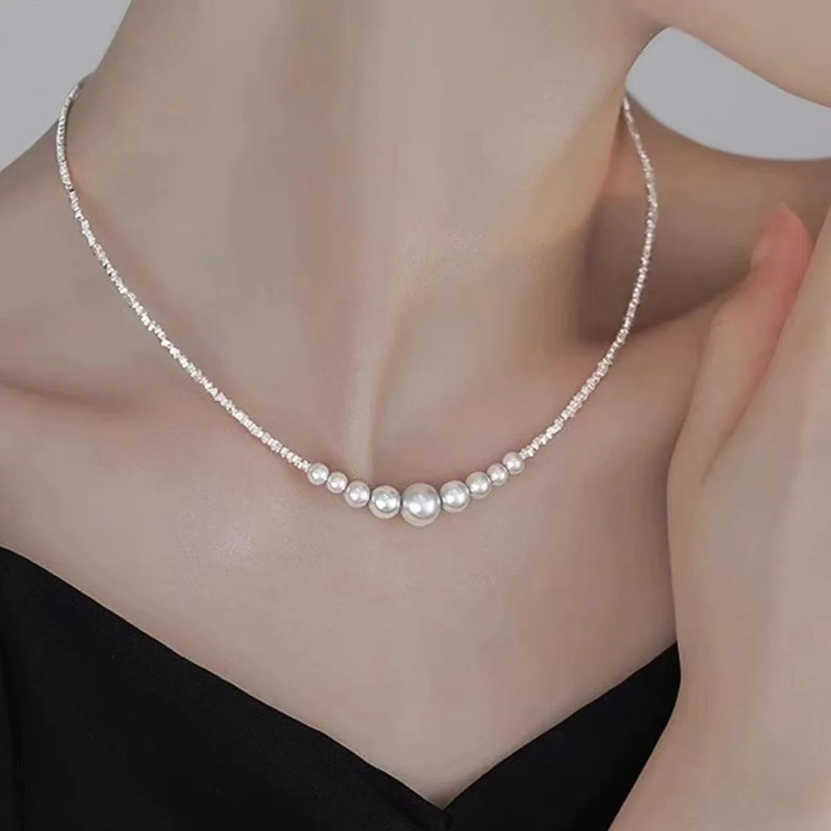 Layered Pearl Choker Necklace
