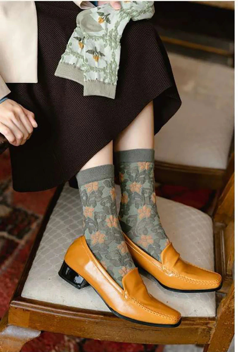 Embroidered Floral Crew Socks