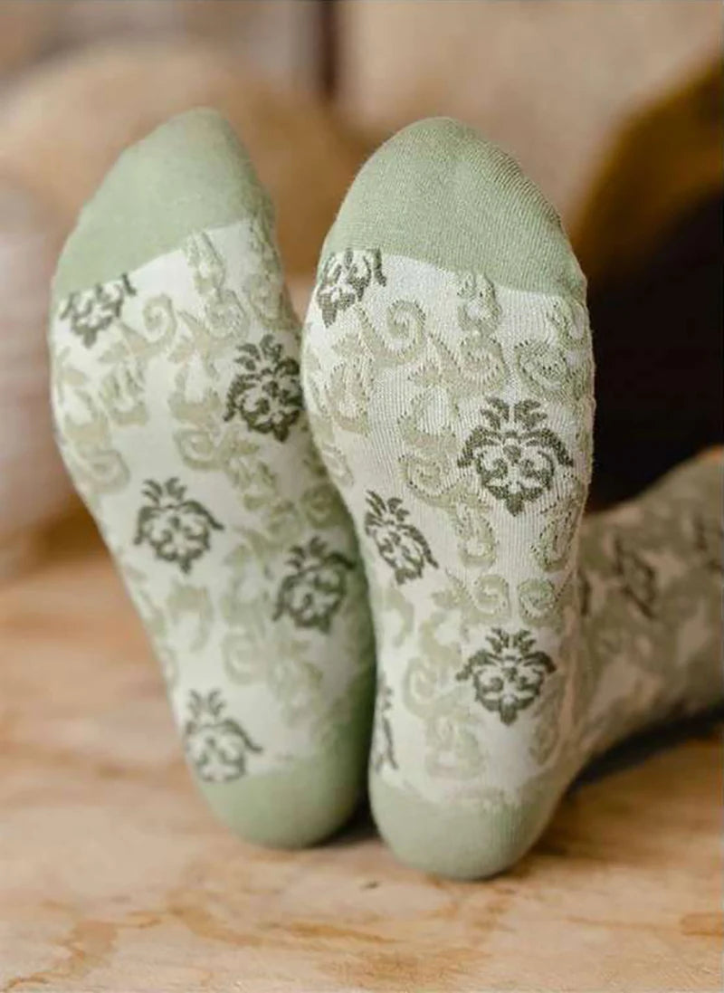 Embroidered Floral Crew Socks