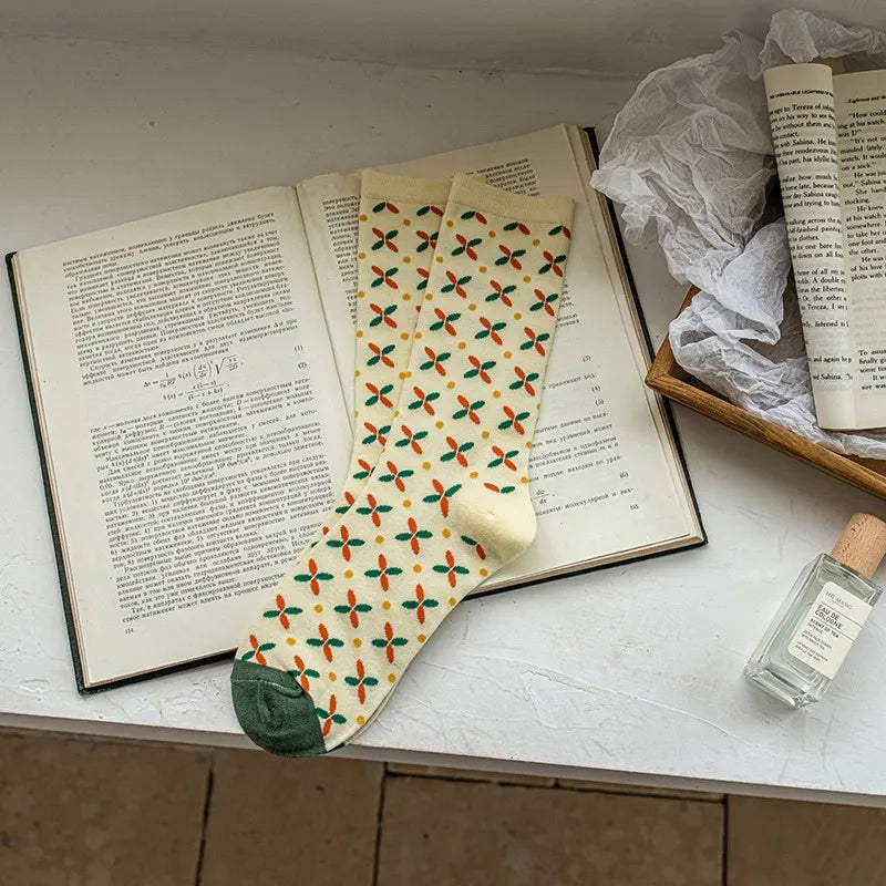 Floral Pattern Cotton-Blend Socks