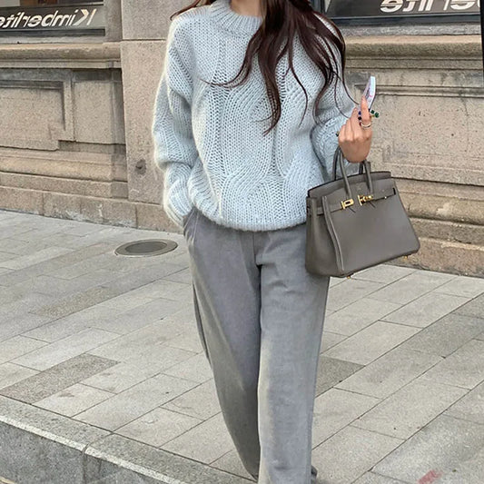 Coarse-Knit Twist Pullover Sweater
